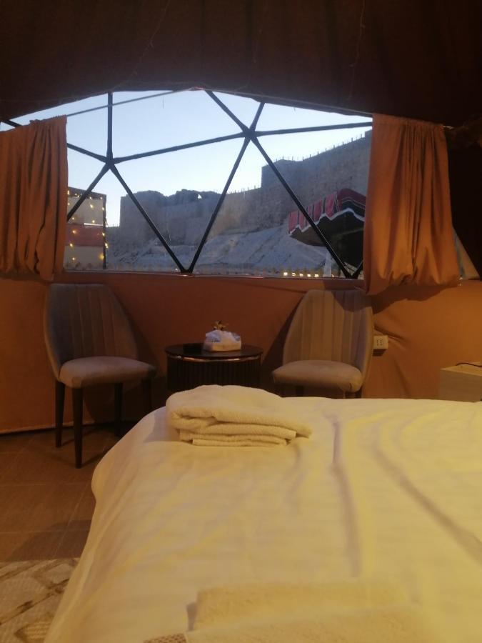 Bubble Castle House *